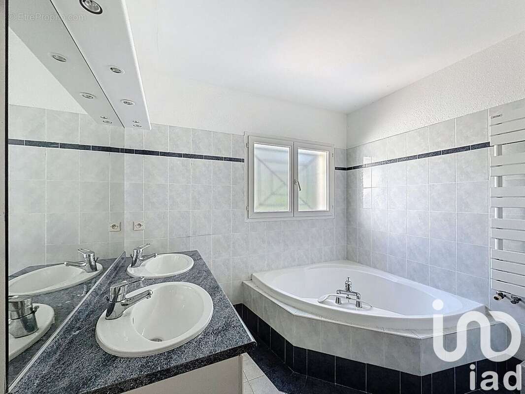 Photo 9 - Maison à BLANQUEFORT