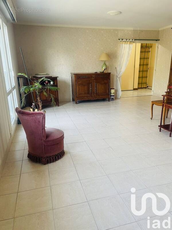 Photo 1 - Appartement à MAINVILLIERS