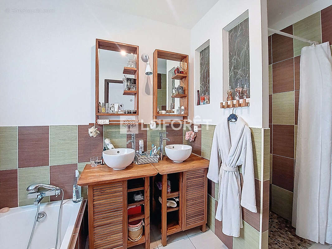 Maison à SAINT-LYPHARD