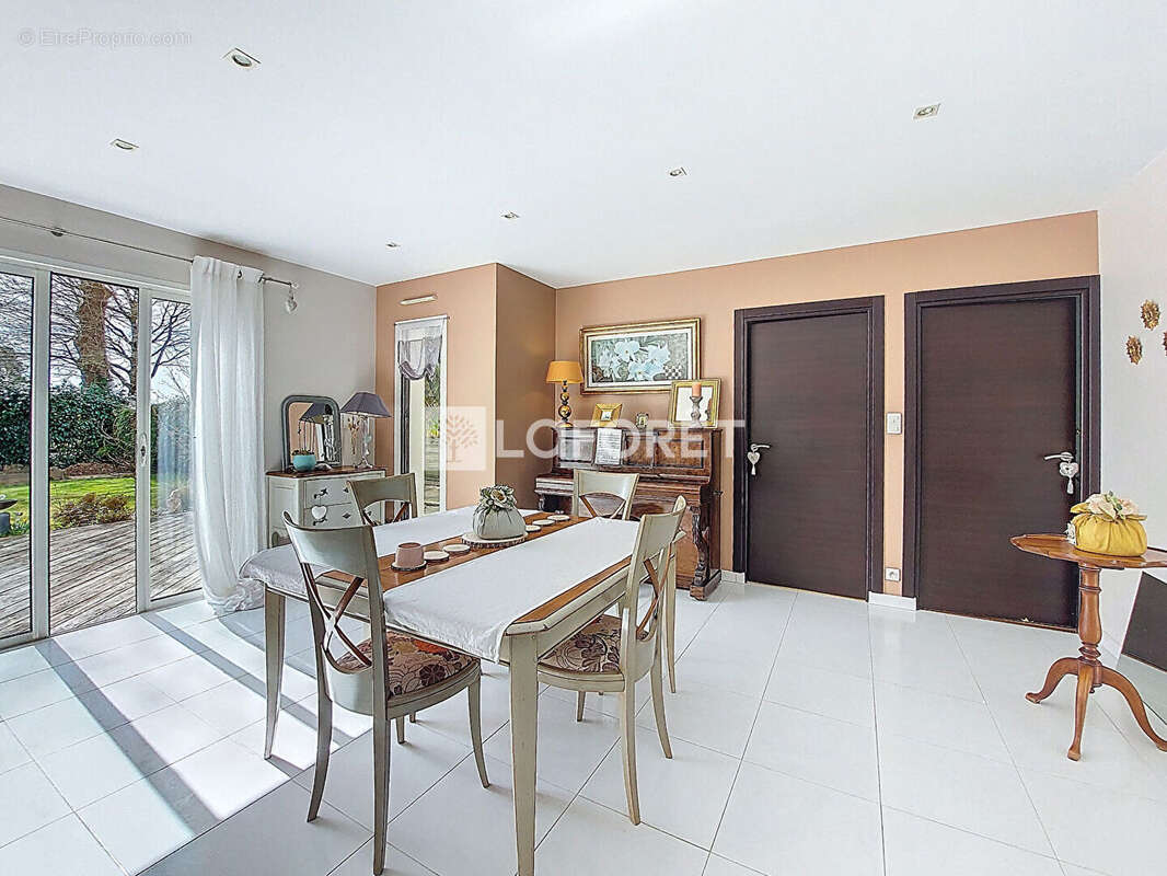 Maison à SAINT-LYPHARD