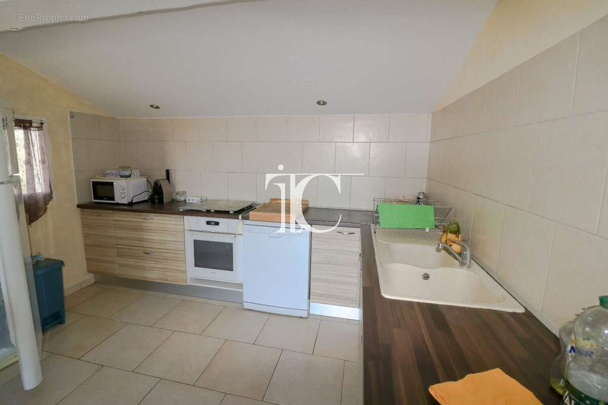 Maison à SAINT-ANDRE-DE-CRUZIERES