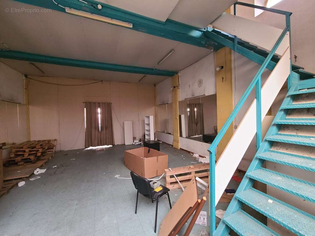 Commerce à SALON-DE-PROVENCE