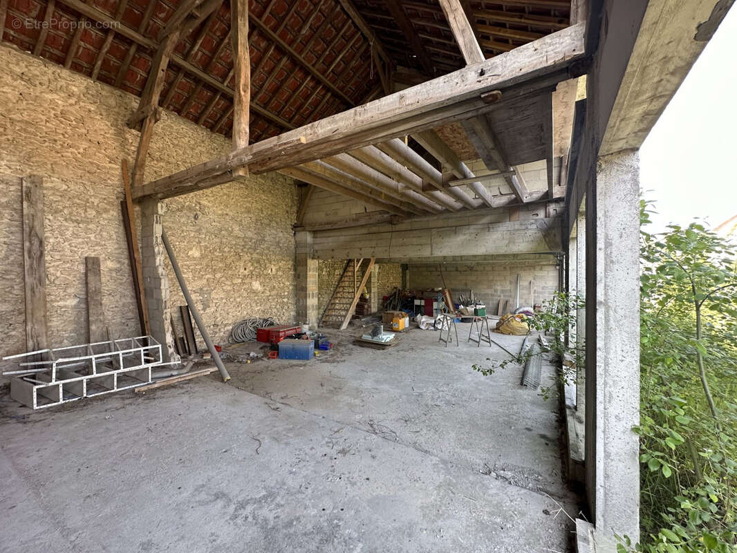 Appartement à MILLY-LA-FORET