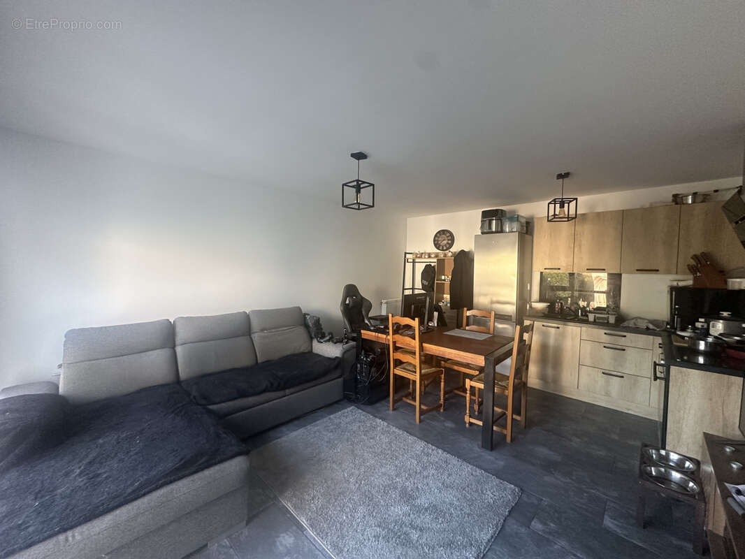 Appartement à BAULNE