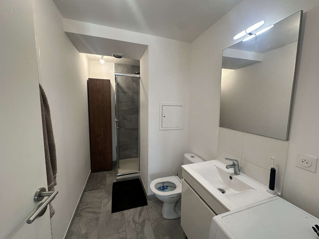 Appartement à BAULNE