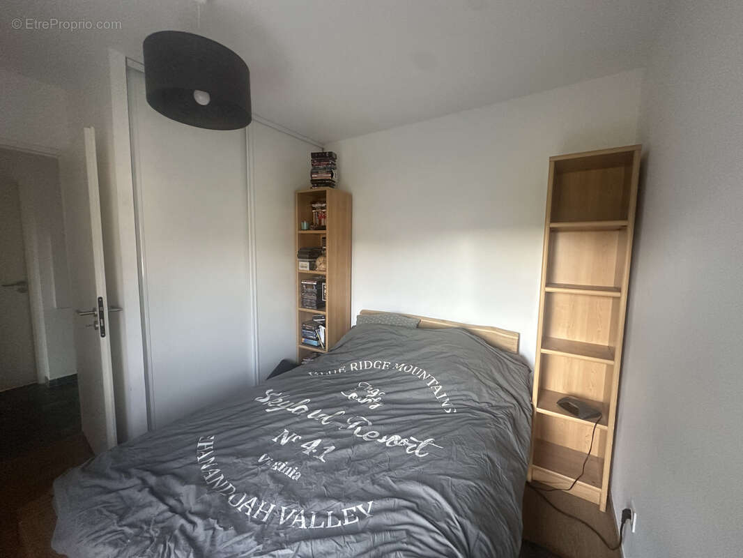 Appartement à BAULNE