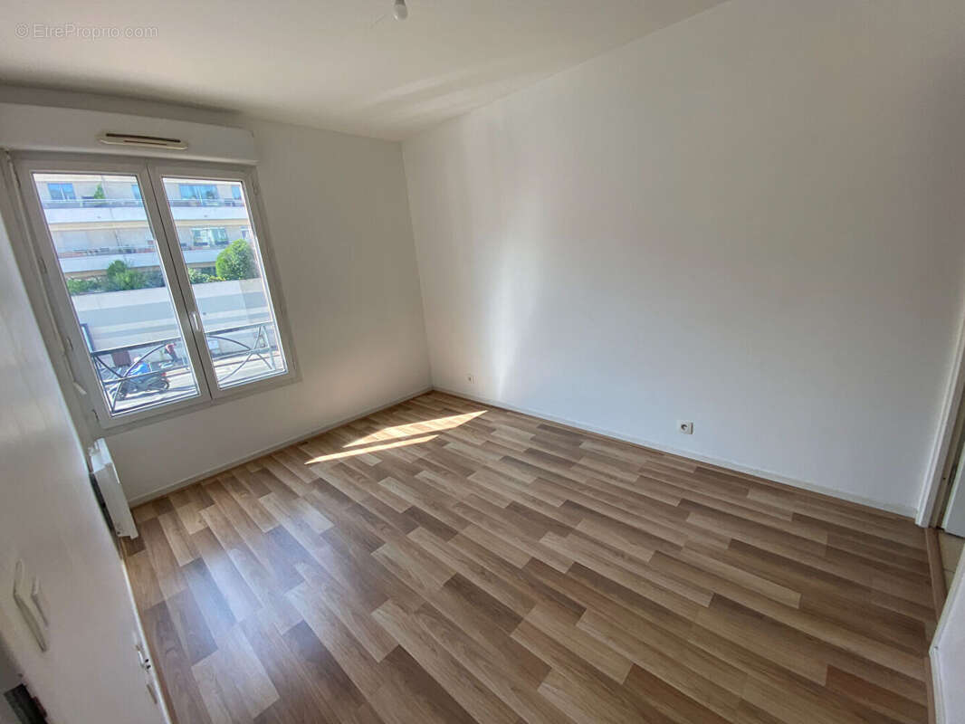 Appartement à CHAVILLE