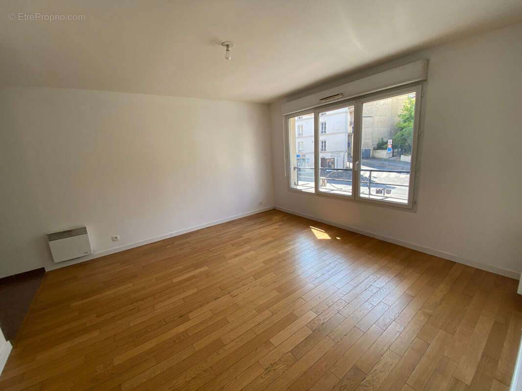 Appartement à CHAVILLE