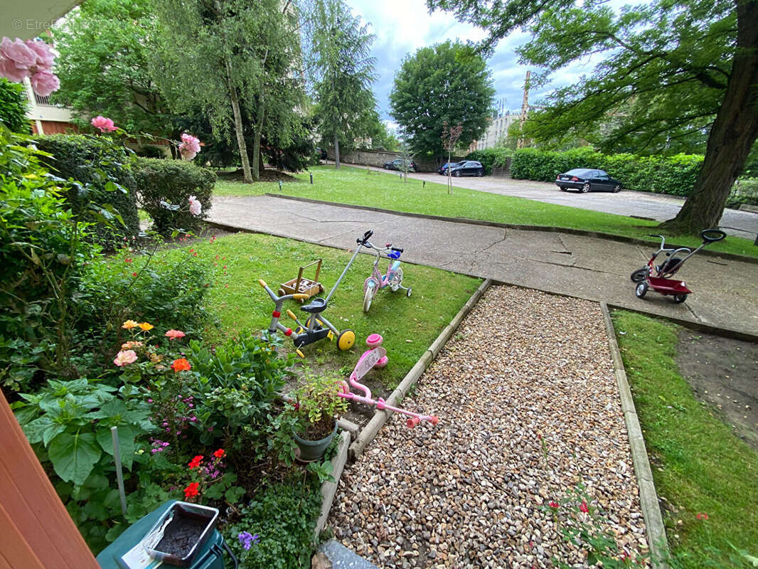 Appartement à CHAVILLE