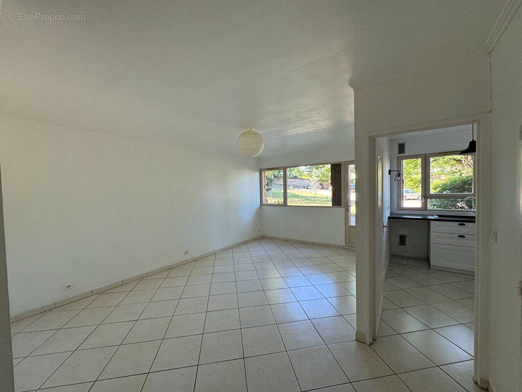 Appartement à CHAVILLE