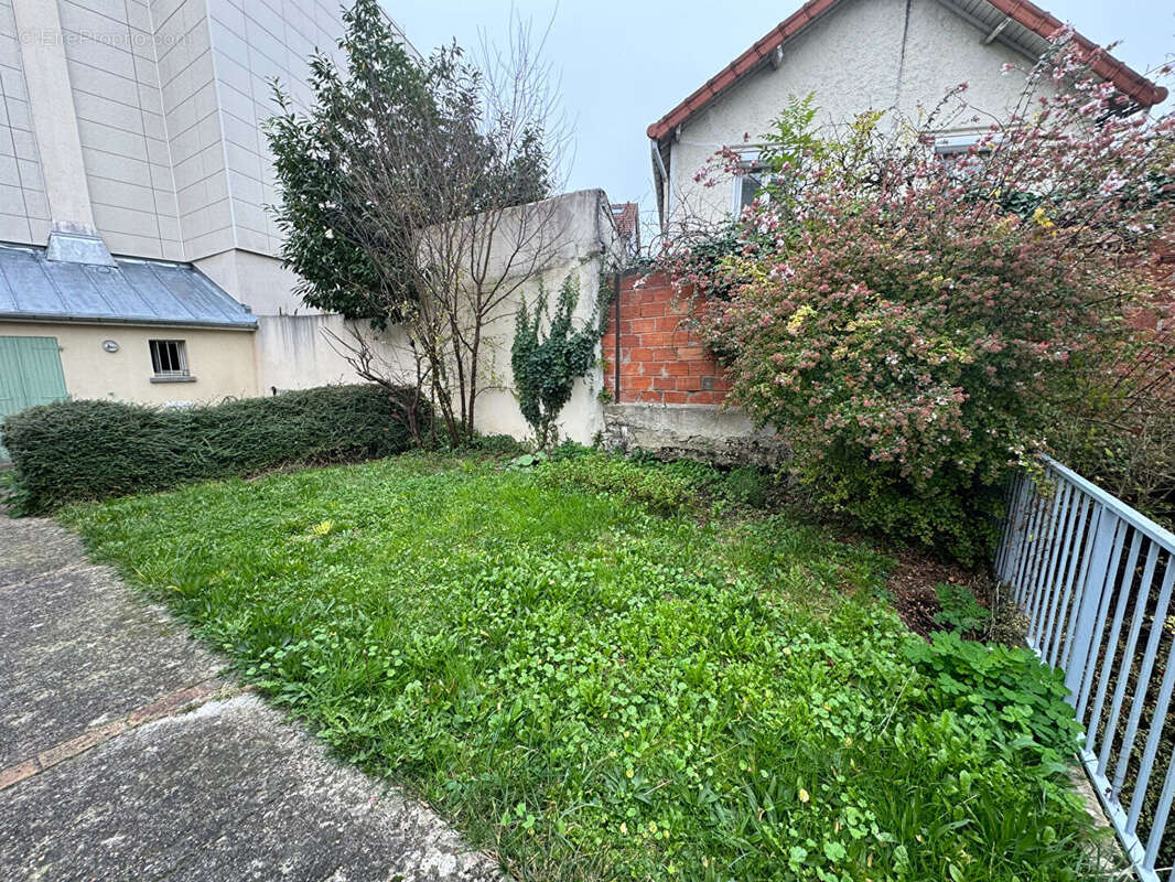 Appartement à CHAVILLE