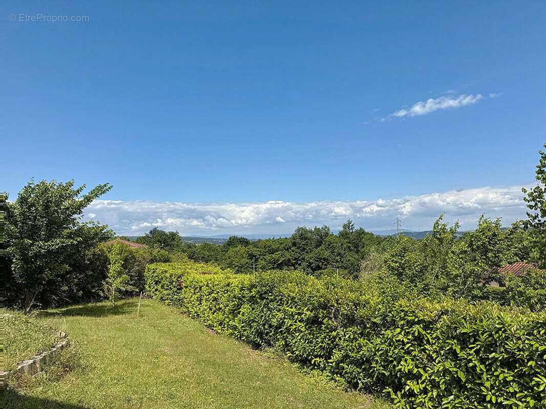 Maison à L&#039;ISLE-D&#039;ABEAU