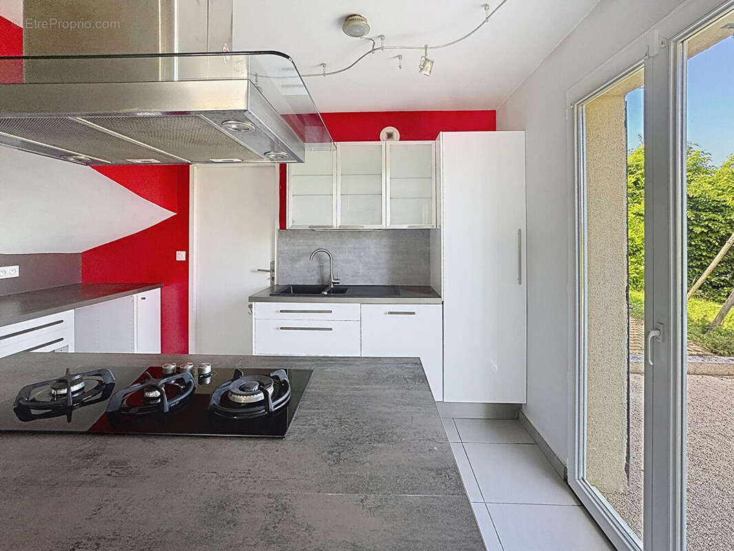 Maison à L&#039;ISLE-D&#039;ABEAU