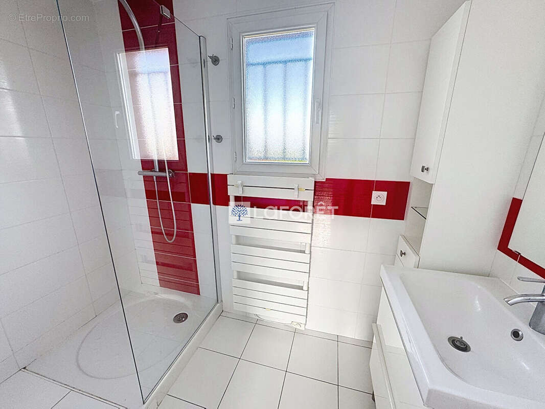 Maison à L&#039;ISLE-D&#039;ABEAU