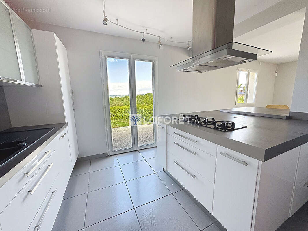 Maison à L&#039;ISLE-D&#039;ABEAU