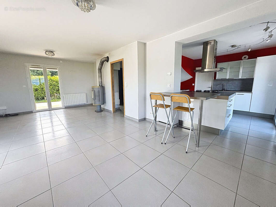 Maison à L&#039;ISLE-D&#039;ABEAU