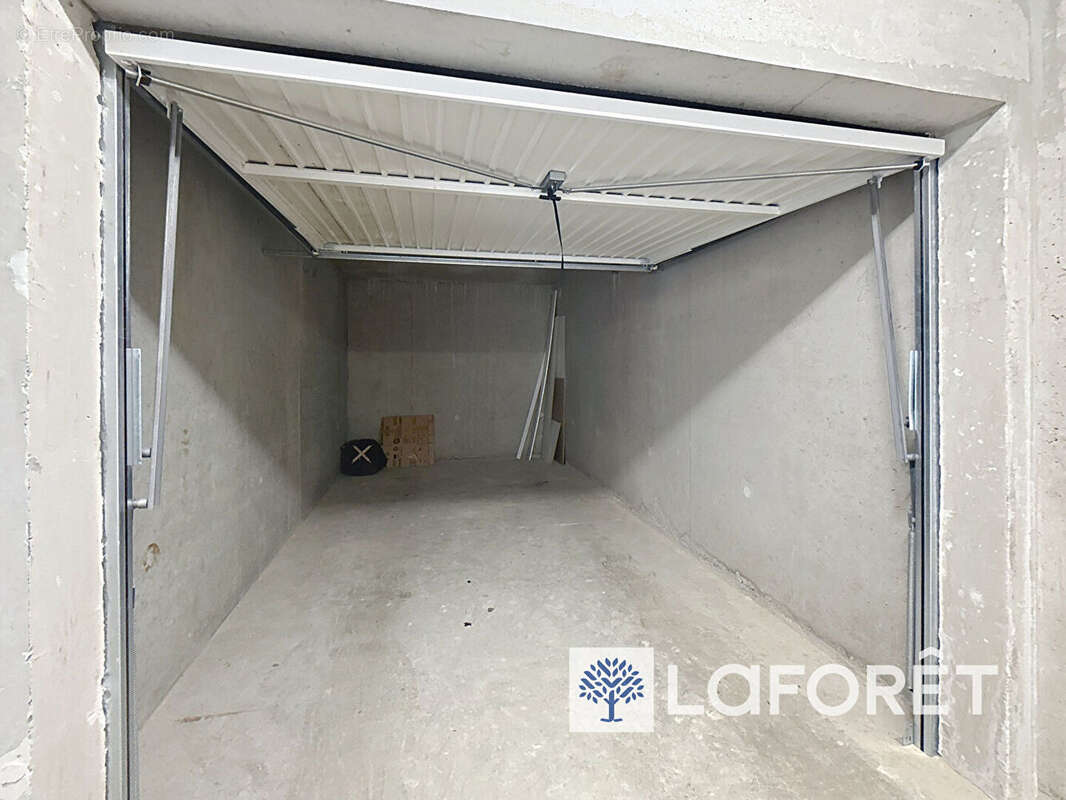 Appartement à L&#039;ISLE-D&#039;ABEAU