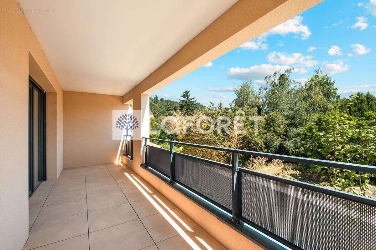 Appartement à BOURGOIN-JALLIEU