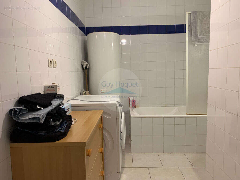 Appartement à MARENNES