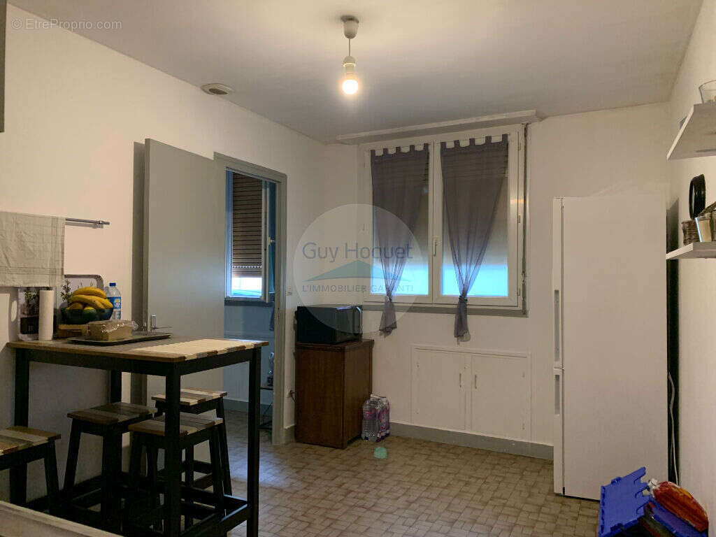 Appartement à MARENNES