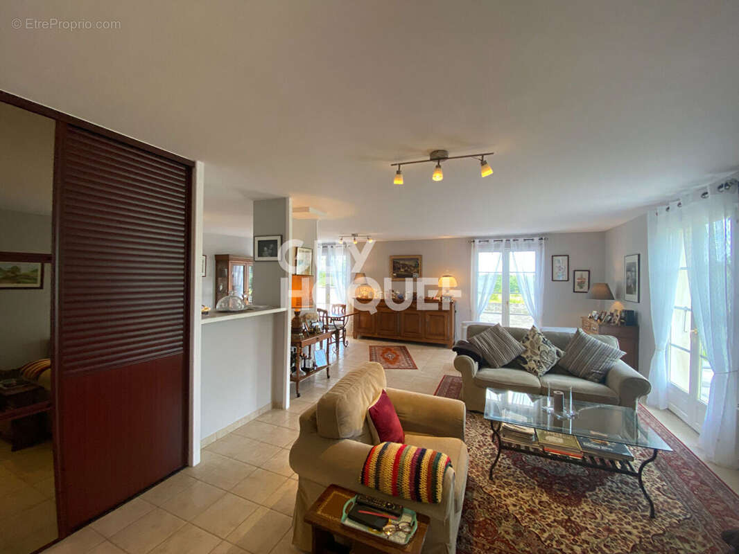 Maison à PUISSEGUIN