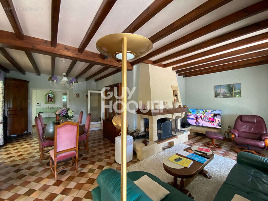 Maison à SAINT-EMILION