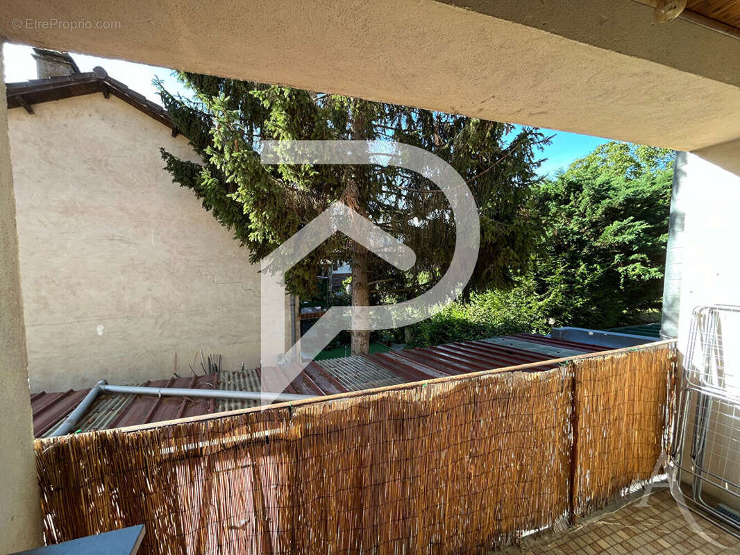 Appartement à ENNERY