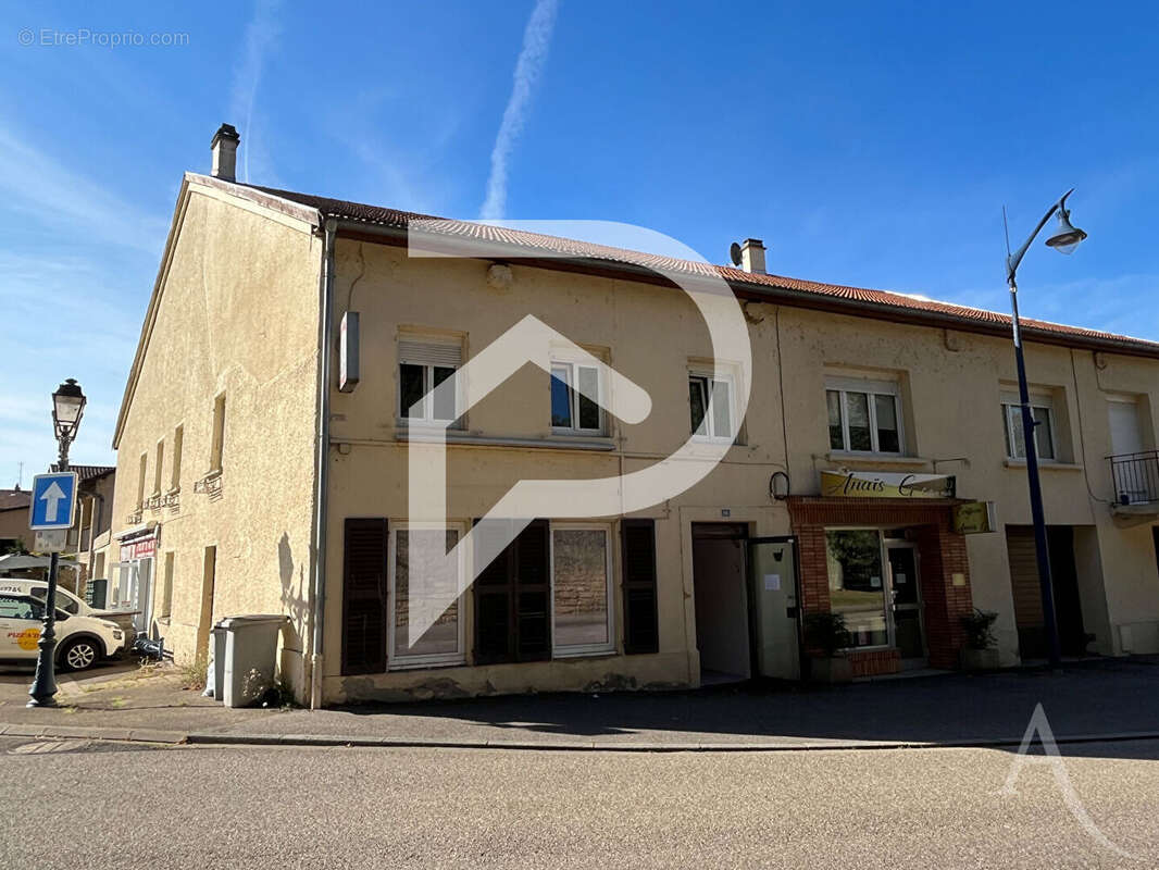 Appartement à ENNERY