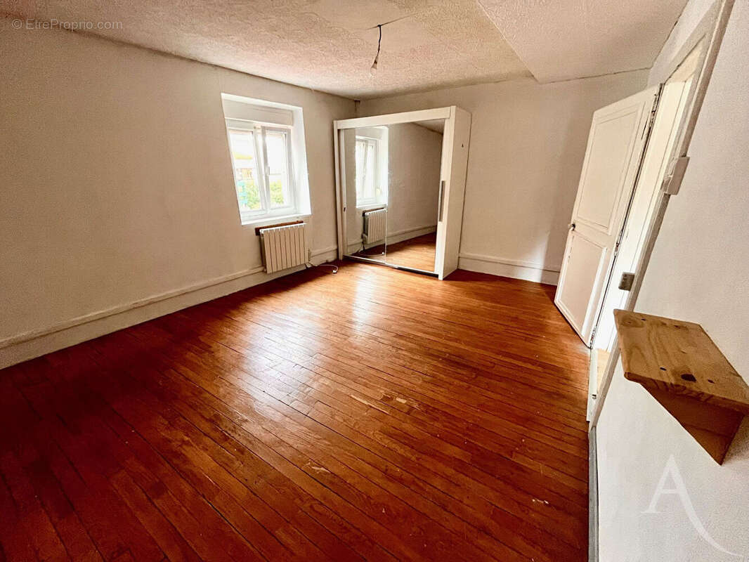 Appartement à ENNERY