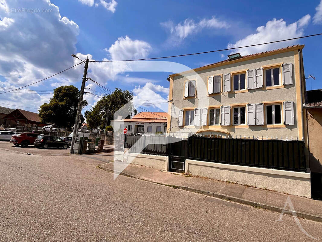 Appartement à VERNY