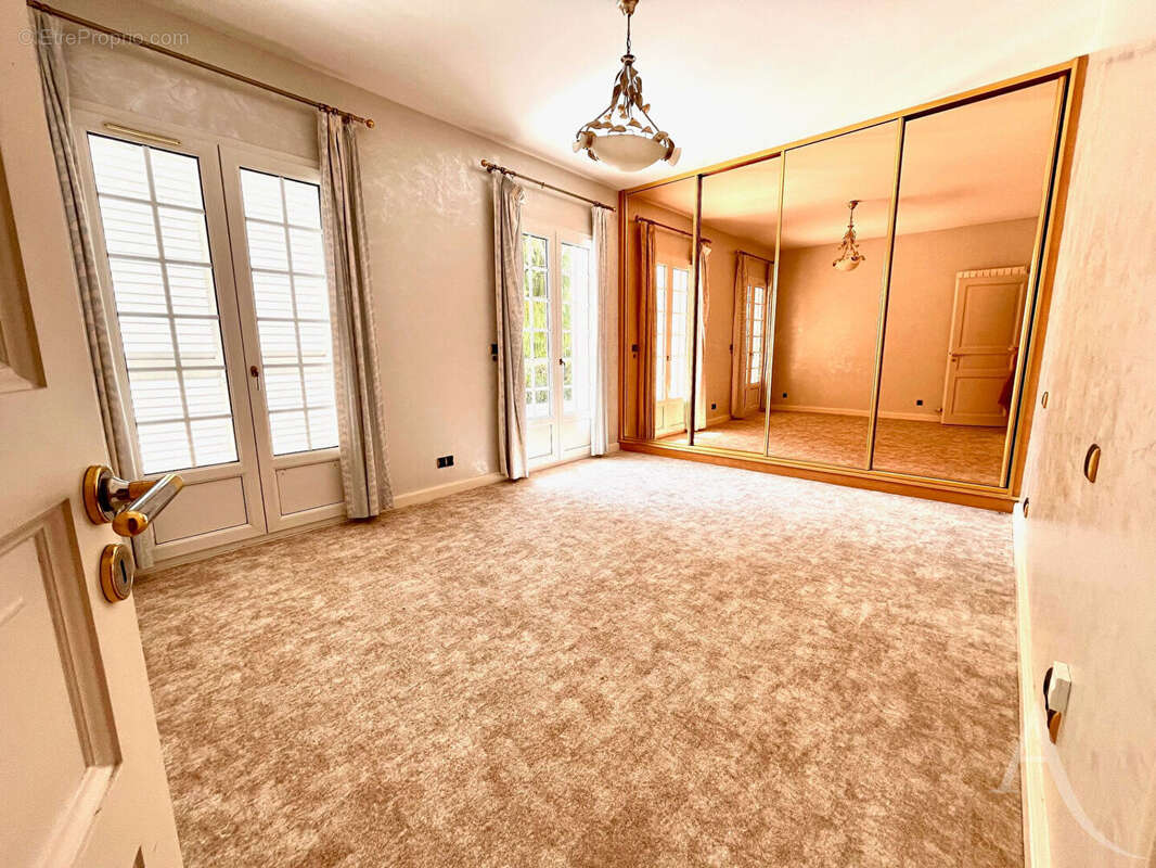 Maison à SCY-CHAZELLES