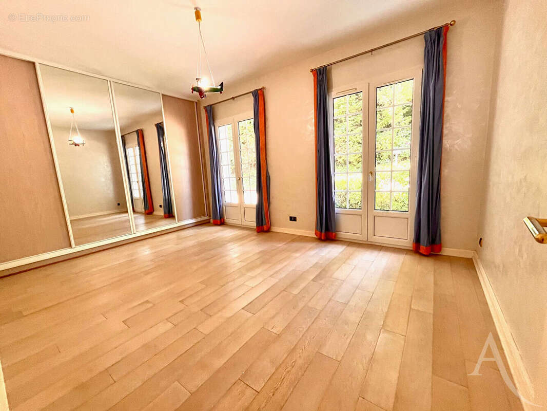 Maison à SCY-CHAZELLES