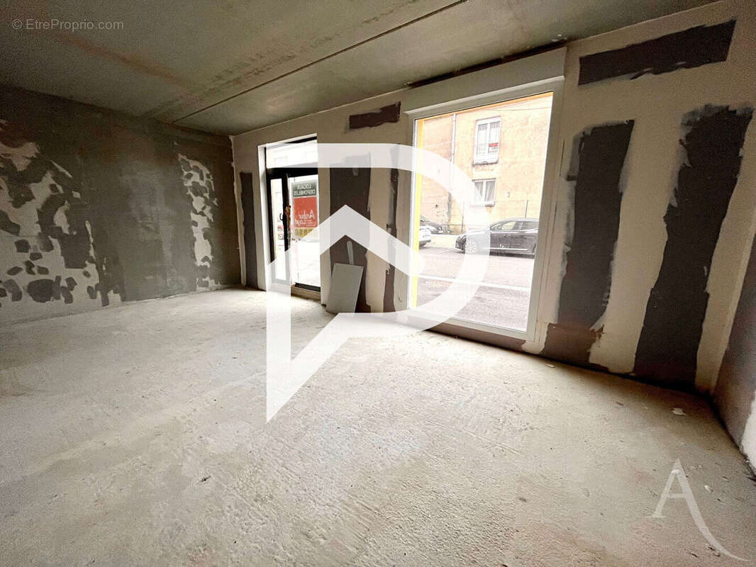 Commerce à MAIZIERES-LES-METZ