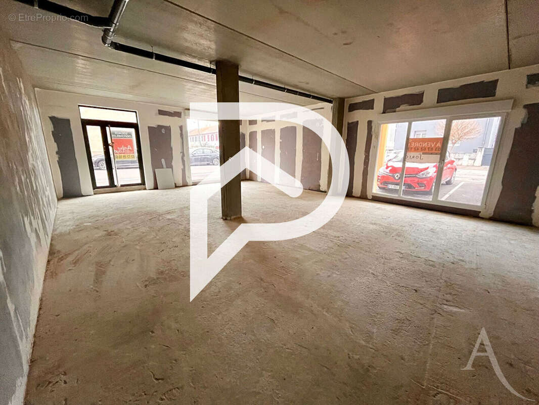 Commerce à MAIZIERES-LES-METZ