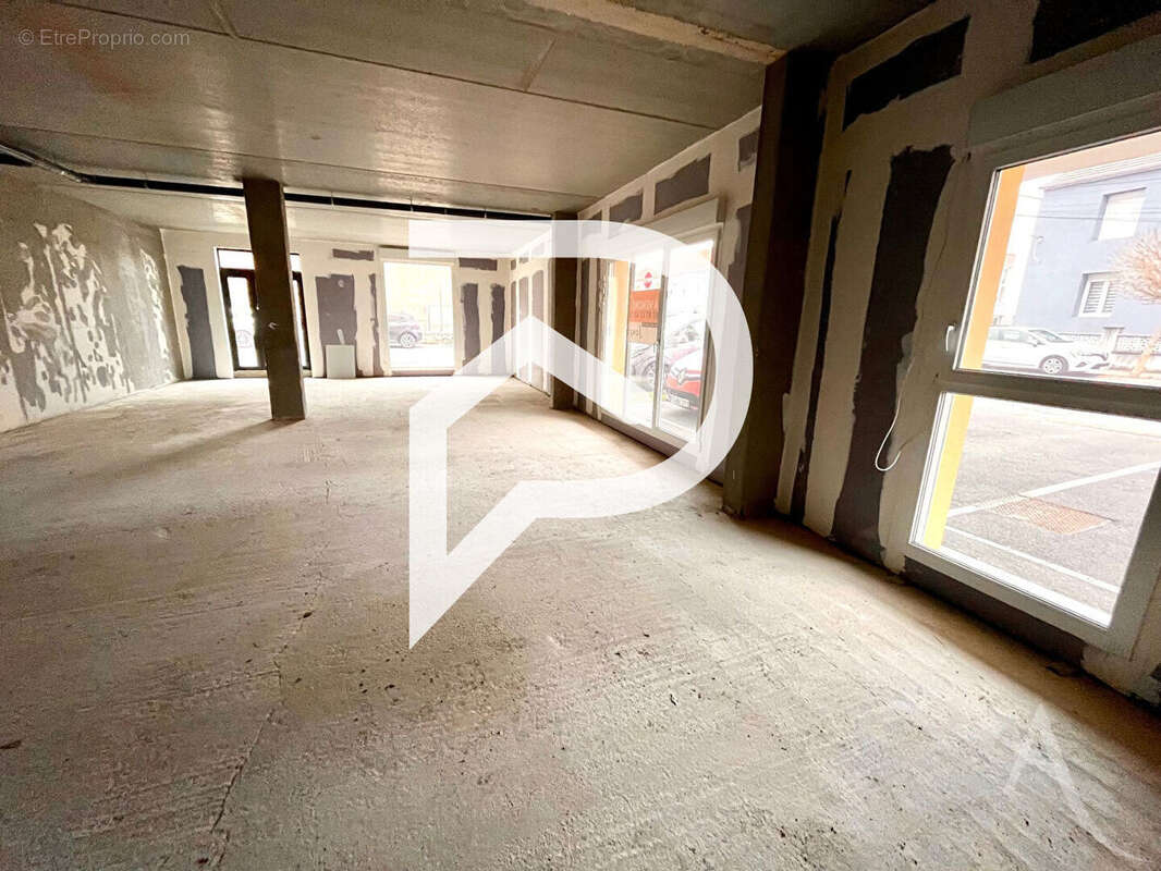 Commerce à MAIZIERES-LES-METZ