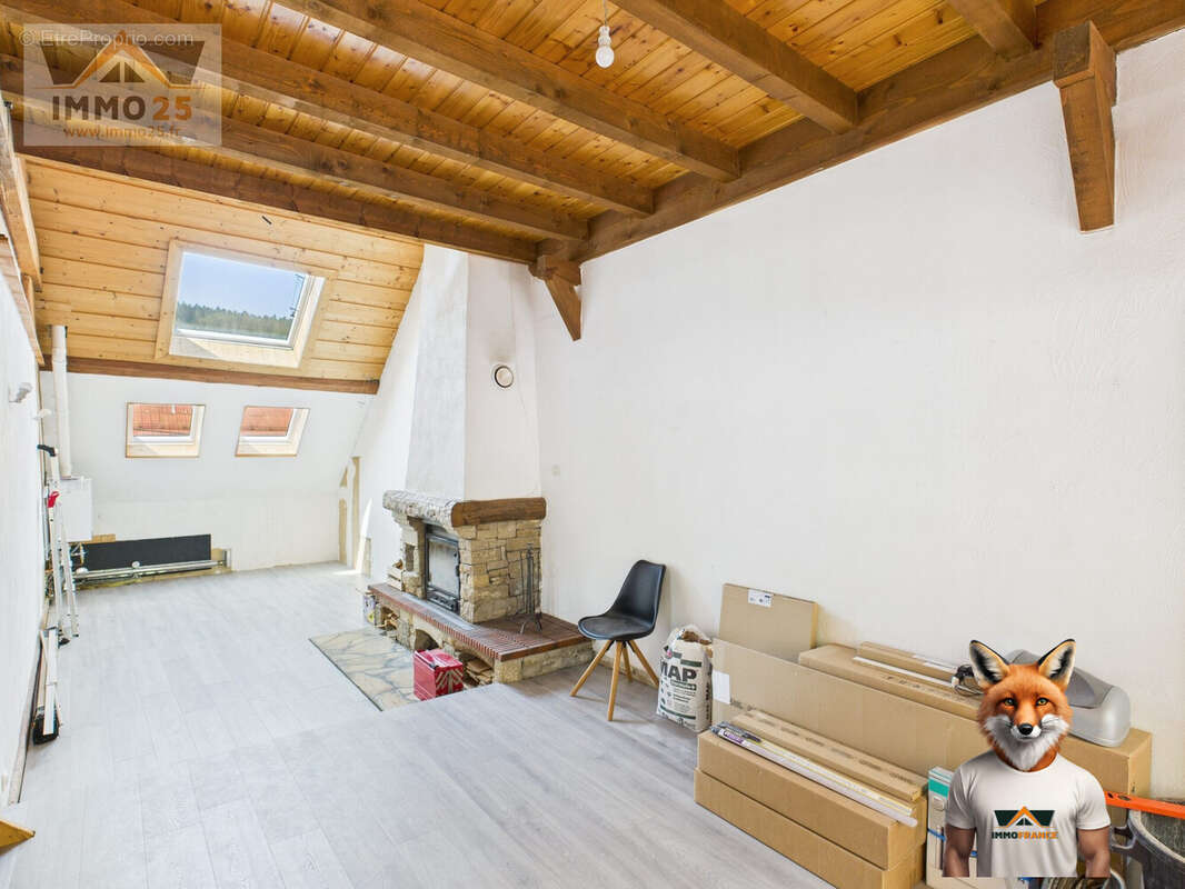 Appartement à LA CLUSE-ET-MIJOUX