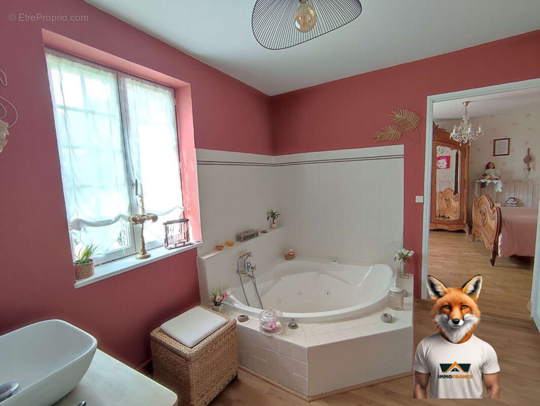 Maison à AVANT-LES-MARCILLY