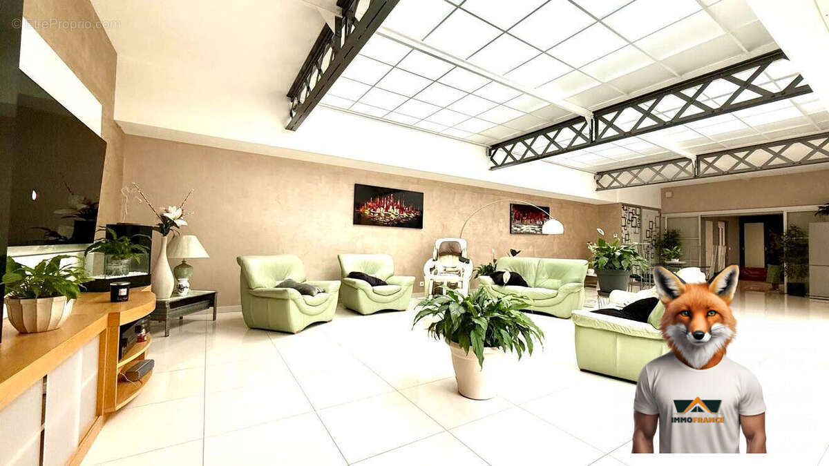 Maison à SAINTE-SAVINE