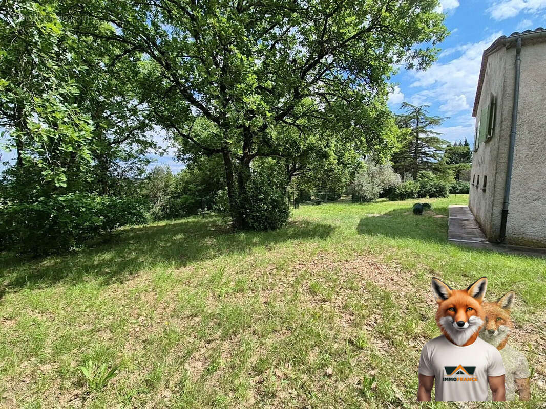 Maison à SAINT-HILAIRE-DE-BRETHMAS