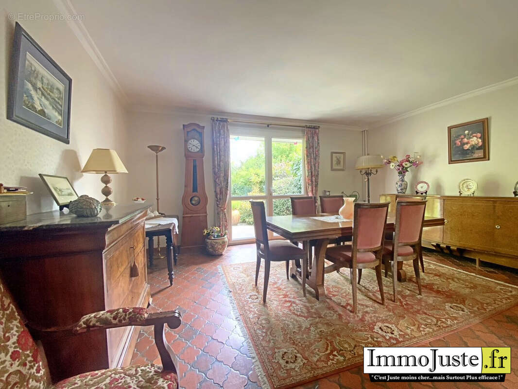 Maison à LES ESSARTS-LE-ROI