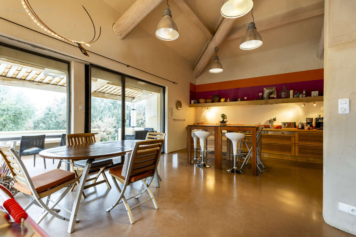 Maison à VAISON-LA-ROMAINE