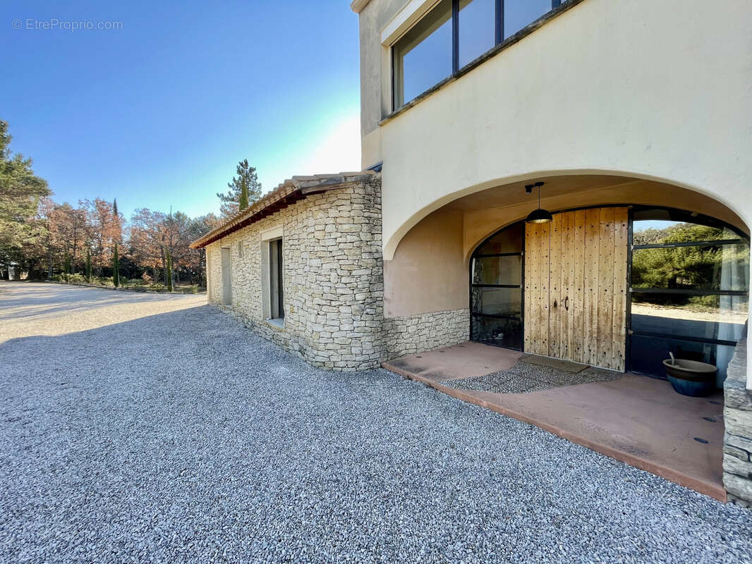 Maison à VAISON-LA-ROMAINE