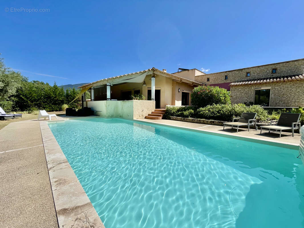 Maison à VAISON-LA-ROMAINE