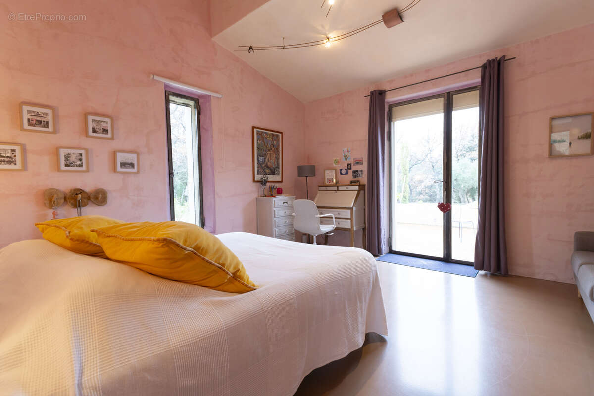 Maison à VAISON-LA-ROMAINE