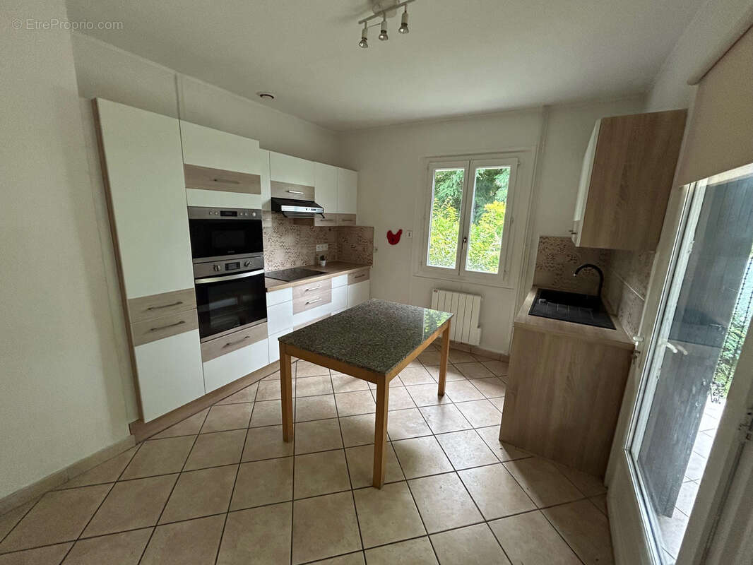 Maison à VAULX-EN-VELIN