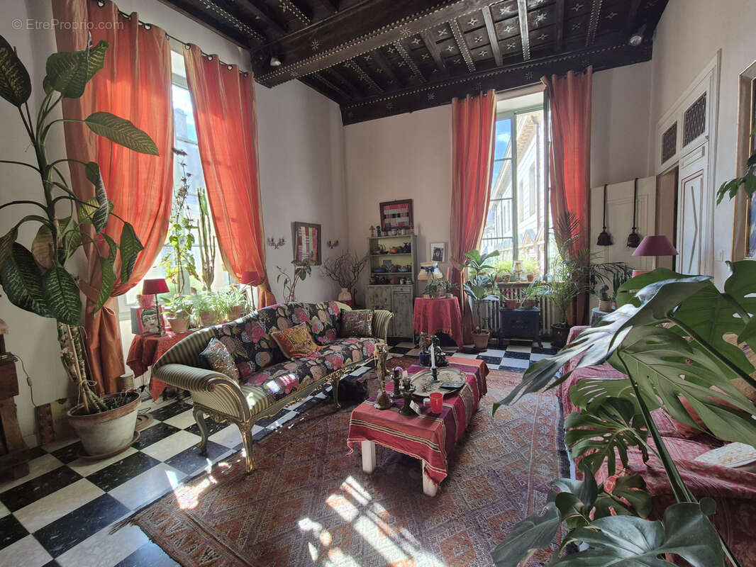 Appartement à NIMES