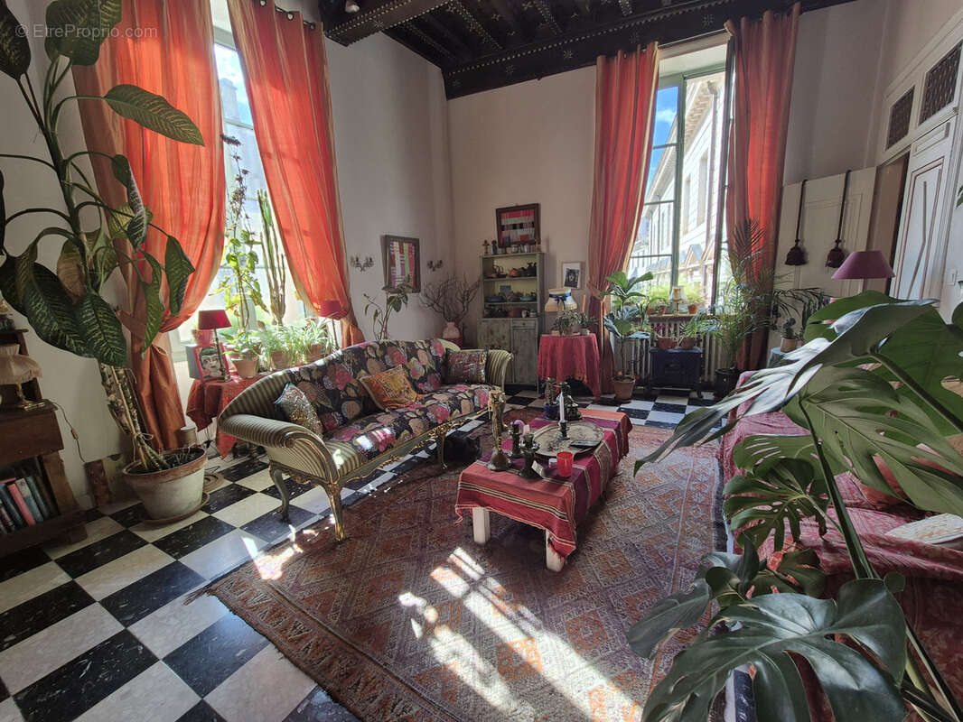 Appartement à NIMES