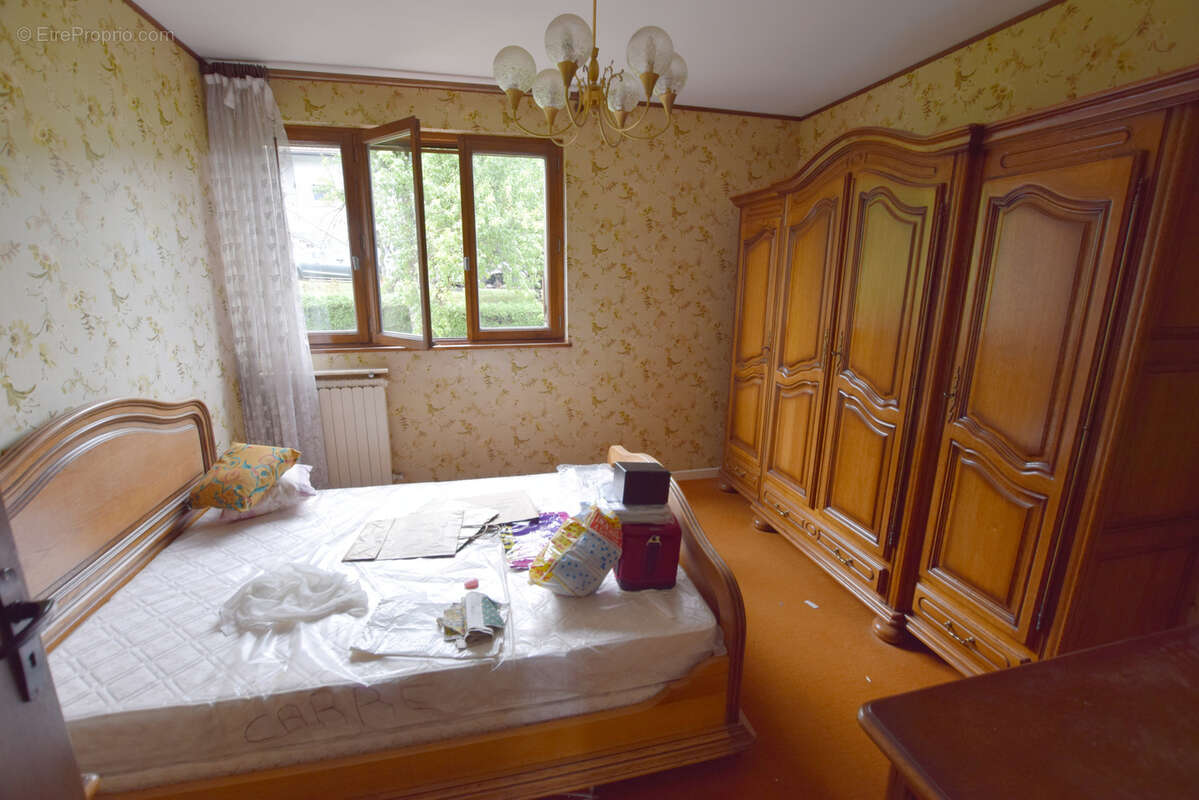 Maison à VIEUX-CHARMONT