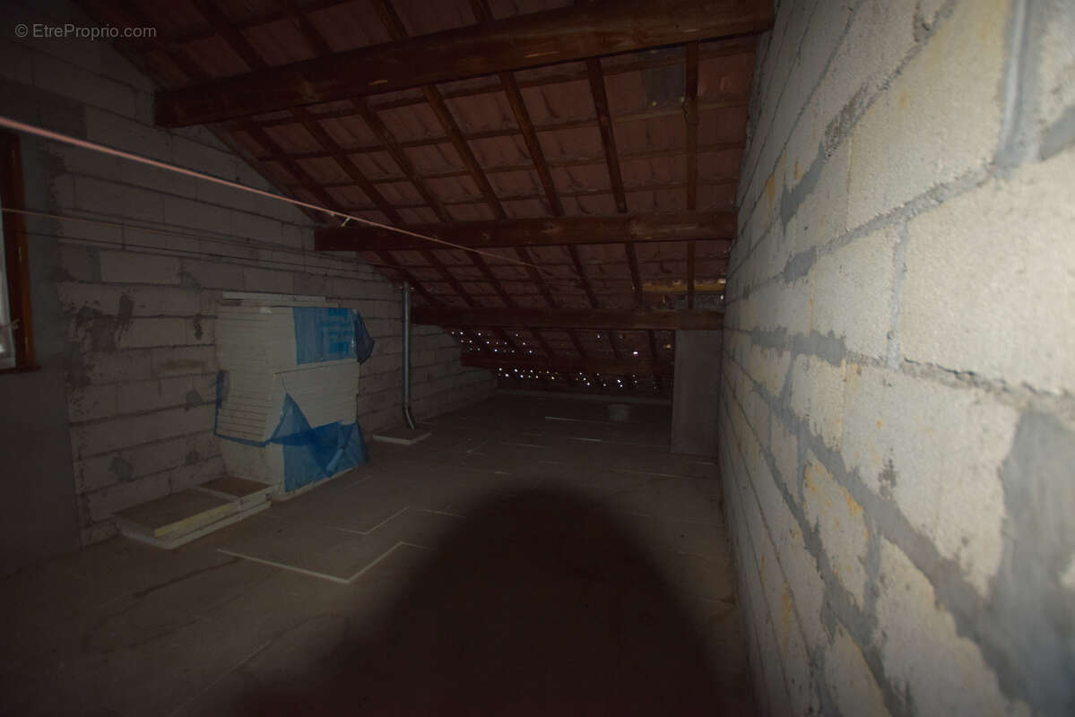 Maison à VIEUX-CHARMONT