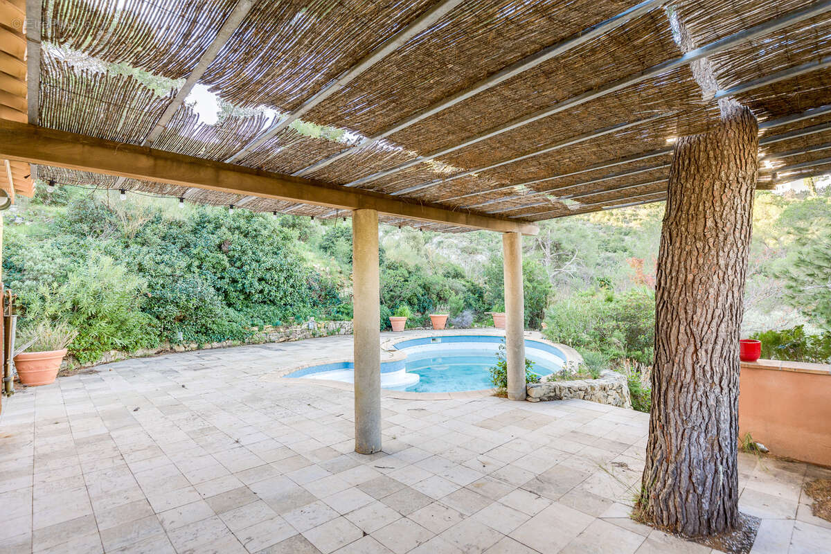 Maison à MARSEILLE-9E